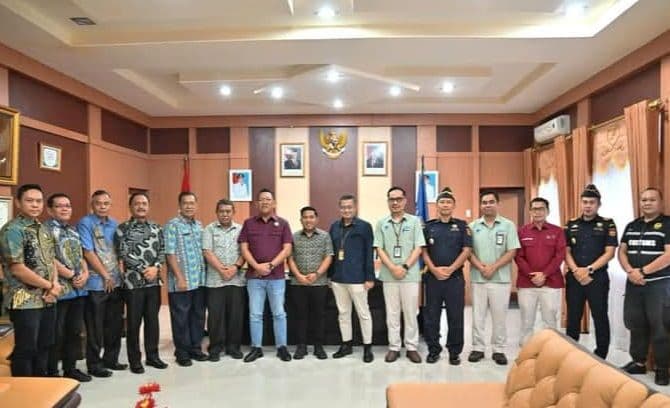 pemko_sibolga_ajak_kppn_kpp_pratama_dan_bea_cukai_berkolaborasi