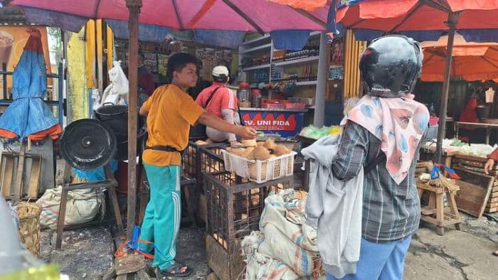 harga_kelapa_peras_naik_tajam_di_beberapa_pasar_medan