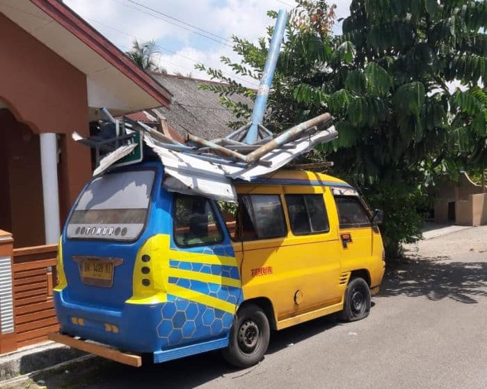 gawat_rangka_besi_halte_di_binjai_utara_hilang_dicuri_maling