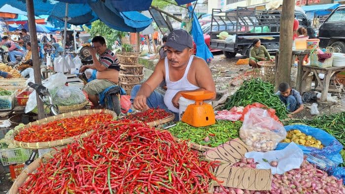 harga_cabai_dan_bawang_di_pasar_kota_medan_stabil