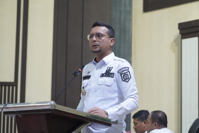 bupati_labusel_sampaikan_nota_pengantar_rpjmd_20252029_di_dprd