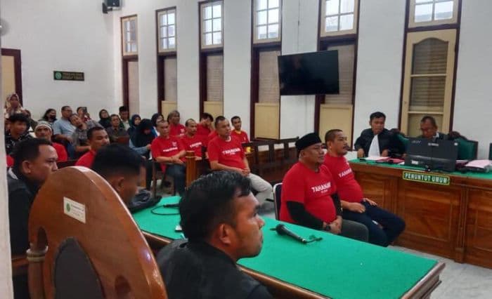 empat_debt_collector_perampas_mobil_di_medan_kota_mulai_disidang
