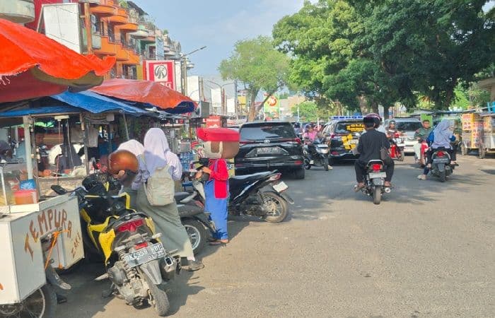 rencana_penertiban_pkl_di_lapangan_merdeka_binjai_tuai_prokontra