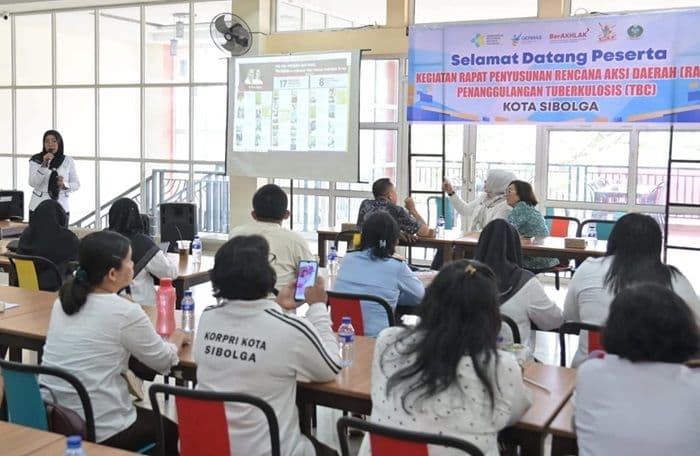 sibolga_susun_strategi_aksi_daerah_untuk_penanggulangan_tbc_2025