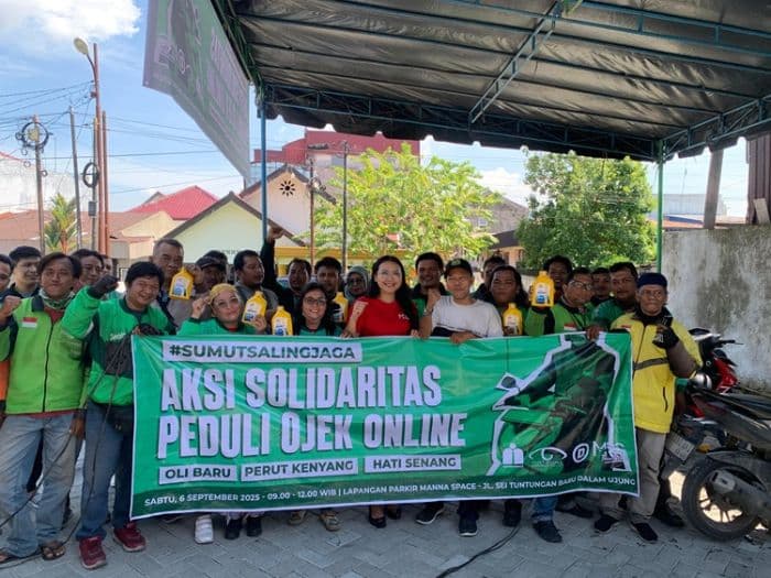 inisiasi_aksi_peduli_ojol_meryl_saragih_oli_baru_perut_kenyang_hati_senang