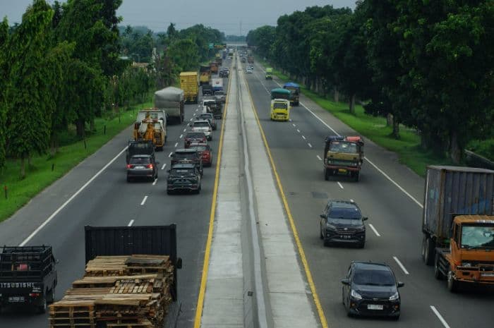 libur_maulid_nabi_2025_100_ribu_lebih_kendaraan_padati_tol_medan_dan_sekitarnya