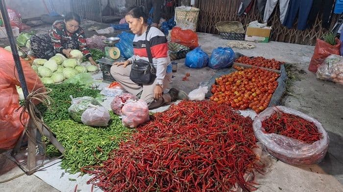 harga_cabai_merah_dan_bawang_kompak_naik_di_medan_cabai_hijau_justru_turun_signifikan