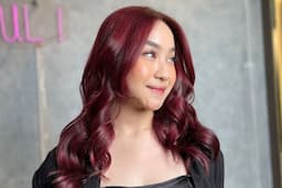 pakai_cat_rambut_terlalu_sering_ini_dampaknya_bagi_kesehatan_payudara