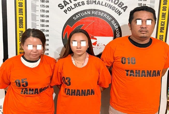 polres_simalungun_bekuk_tiga_pengedar_ekstasi_asal_asahan_10_butir_disita