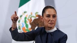 presiden_meksiko_claudia_sheinbaum_alami_pelecehan_seksual_di_depan_umum_pelaku_langsung_ditangkap