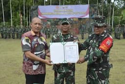 tmmd_ke126_di_tapteng_resmi_ditutup_tni_bangun_jalan_jembatan_dan_rumah_warga