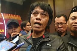 wacana_soeharto_jadi_pahlawan_nasional_adian_napitupulu_tak_ada_keteladanan_dari_rezim_orde_baru