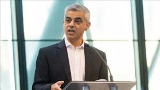 wali_kota_muslim_london_sadiq_khan_ucapkan_kemenangan_bersejarah_pada_zohran_mamdani_