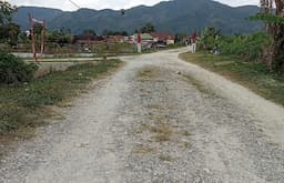 warga_patane_2_minta_pemkab_toba_segera_perbaiki_jalan_rusak_parah