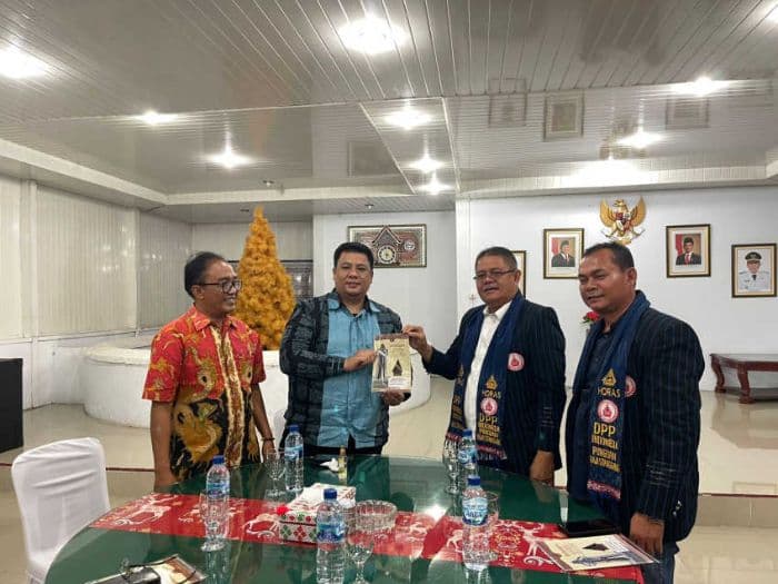 peresmian_tugu_raja_sitanggang_segera_diresmikan