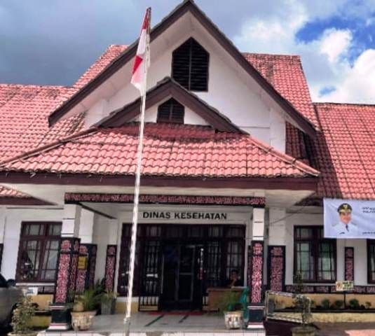 pelayanan_kesehatan_di_dairi_terganggu_dampak_ratusan_nakes_dirumahkan