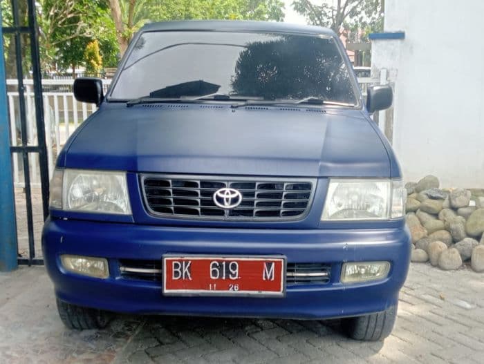 plat_mobil_disdik_deli_serdang_dicat_jadi_merah
