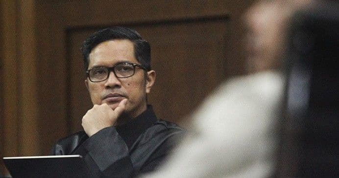 febri_diansyah_ke_ahli_di_sidang_hasto_tanpa_izin_dewas_penyadapan_kpk_sah
