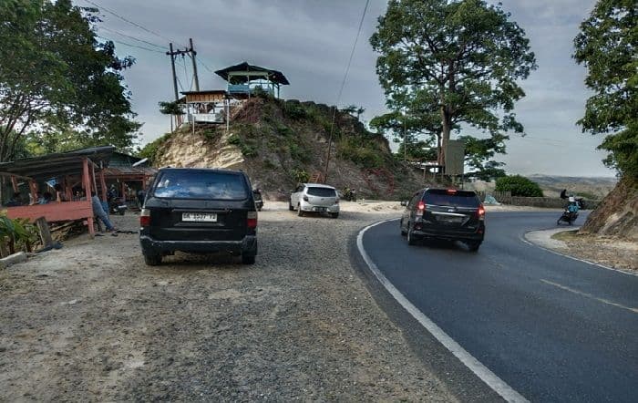 tikungan_nabundong_dari_lokasi_rawan_jadi_tempat_persinggahan_aman_di_jalur_gunungtuasidimpuan
