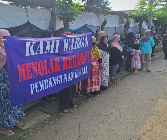 lagi_pembangunan_gereja_di_depok_ditolak_abu_janda_kecam_tindakan_intoleran_