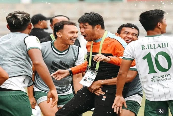smeck_hooligan_harapkan_pelatih_psms_medan_berjiwa_seperti_nil_maizar