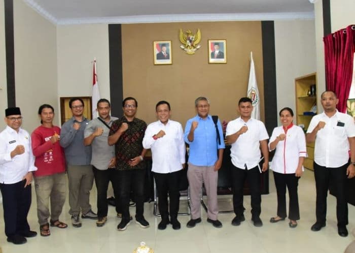 bupati_tapteng_dukung_brin_gali_sejarah_di_situs_bongal_desa_sijagojago