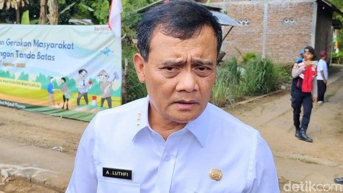 gubernur_jateng_minta_pbbp2_di_pati_dievaluasi_bupati_sudewo_minta_maaf