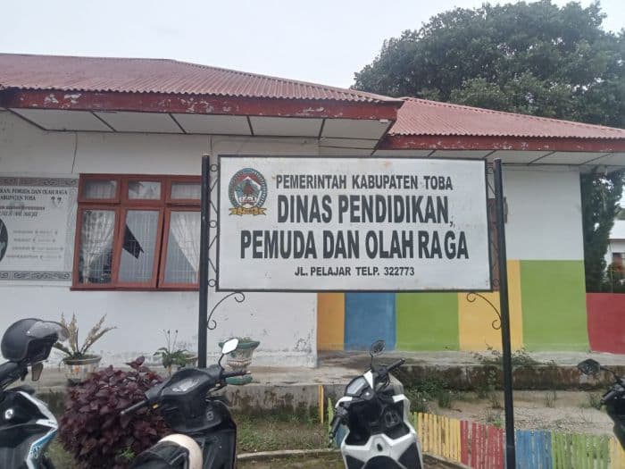 toba_belum_terapkan_sistem_sekolah_lima_hari