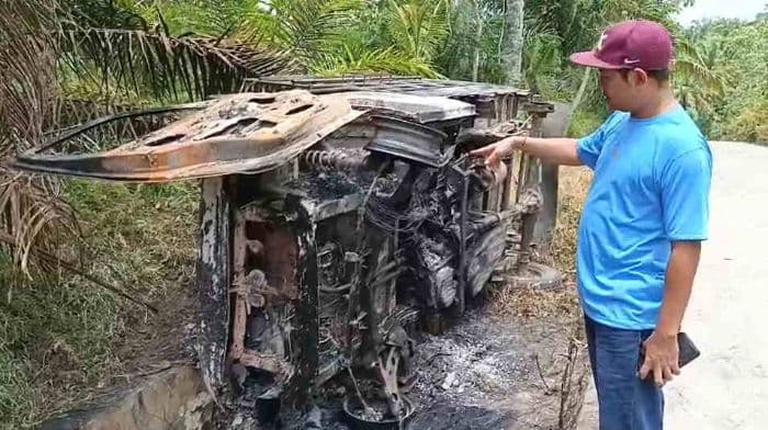 pencurian_lembu_di_asahan_digagalkan_warga_dua_kendaraan_pelaku_dibakar