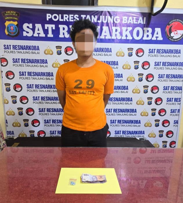 tawarkan_pil_ekstasi_ke_polisi_seorang_pria_ditangkap_di_tanjungbalai