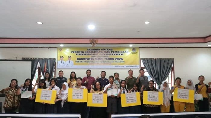 dairi_dorong_sekolah_jadi_adiwiyata_generasi_muda_peduli_lingkungan