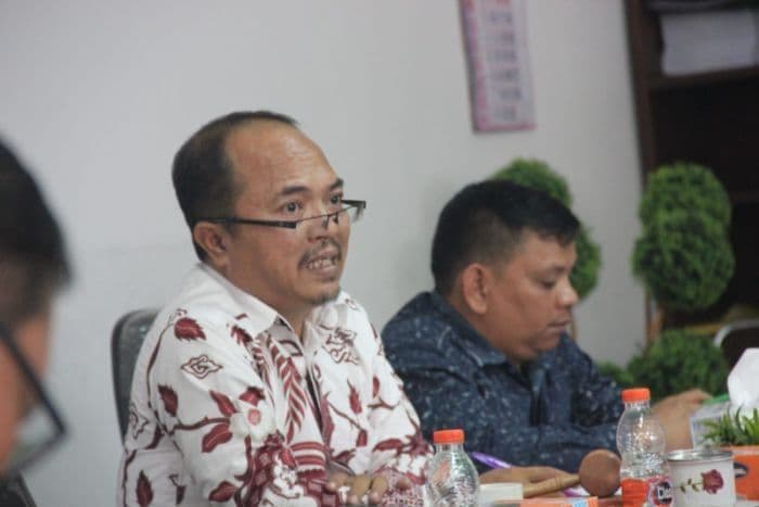 dprd_simalungun_telusuri_belum_turunnya_harga_pupuk_subsidi_di_lapangan