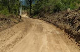 pembangunan_jalan_amborgangpardinggaran_terhenti_ini_penyebabnya