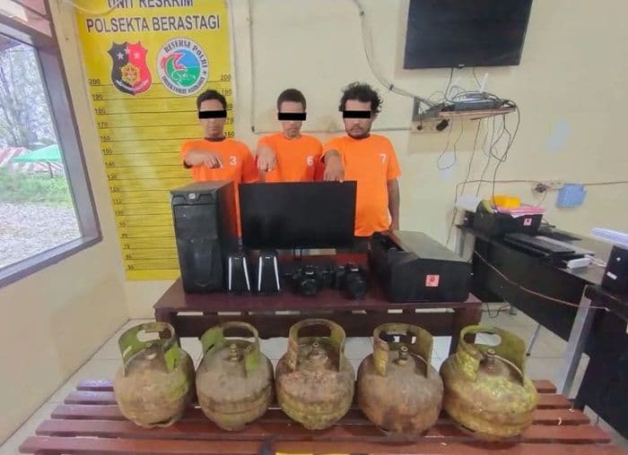 polisi_tangkap_3_tersangka_pembongkar_warung_di_pasar_buah_berastagi