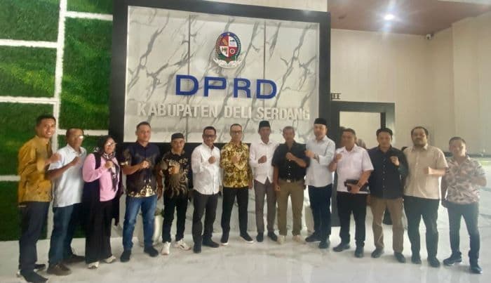 golkar_deli_serdang_dukung_ijeck_kembali_pimpin_dpd_golkar_sumut