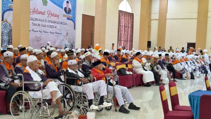 calhaj_kloter_07_embarkasi_medan_berangkat_dengan_lengkap