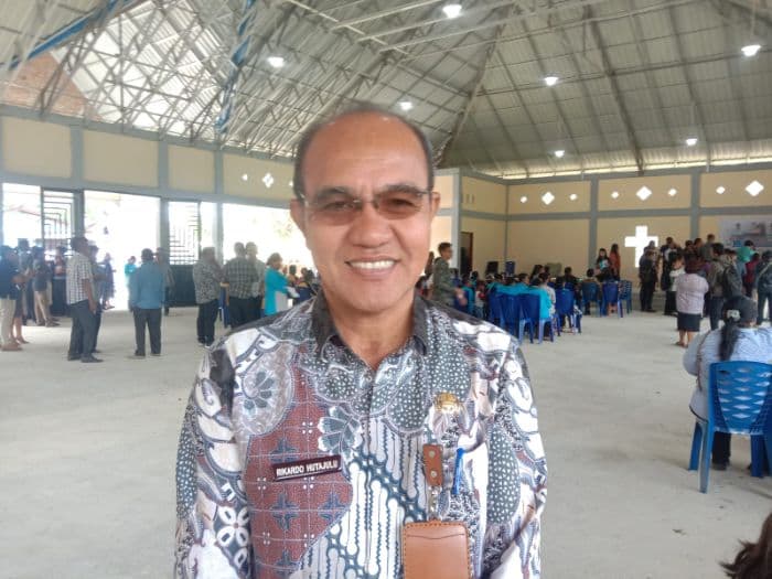 irvan_manurung_siswa_berprestasi_gagal_kuliah_di_luar_negeri_karena_dana_disdik_toba_cari_solusi