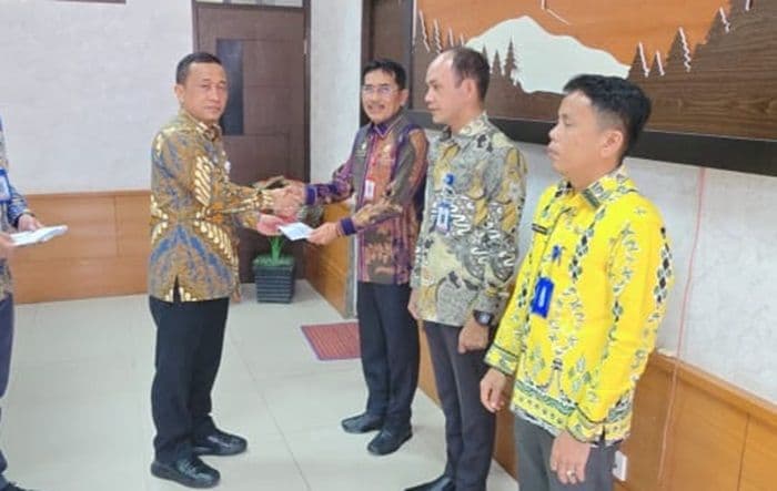 julfikar_harahap_resmi_jabat_plt_kadis_kominfo_paluta_dua_pejabat_lain_juga_diganti