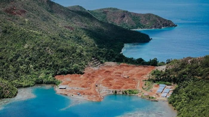 klhk_segel_tambang_nikel_di_raja_ampat_cemari_laut_dan_langgar_izin