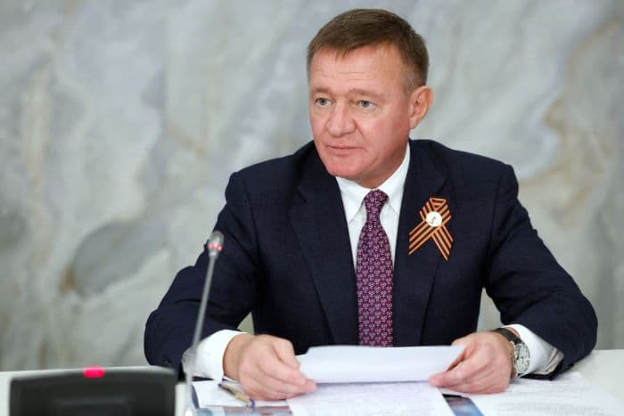 eks_menteri_transportasi_rusia_bunuh_diri_usai_dipecat_putin
