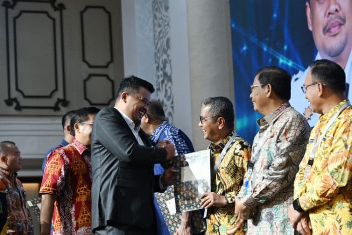 pemprov_sumut_bayar_rp674_miliar_utang_dana_bagi_hasil_ke_kabupatenkota