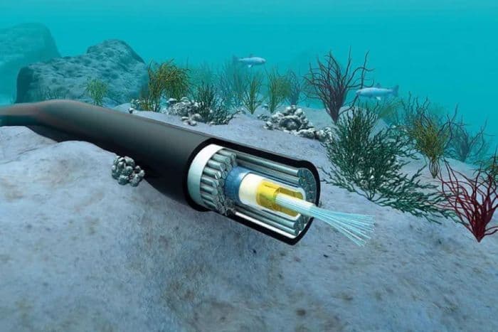 kabel_internet_bawah_laut_di_laut_merah_terputus_negara_ini_terdampak