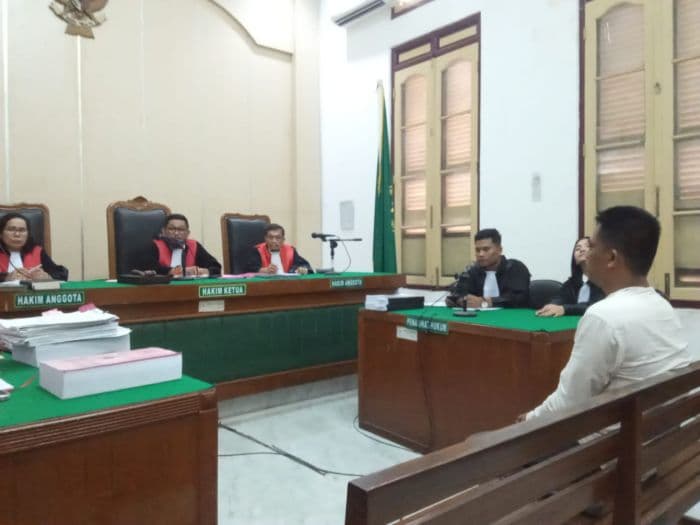 mantan_bendahara_desa_di_simalungun_didakwa_korupsi_rp573_juta_dana_apbdes