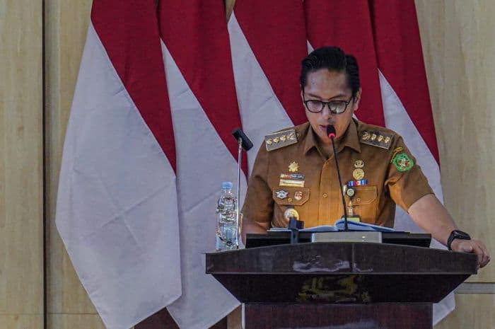 rapat_paripurna_dprd_medan_wali_kota_jawab_isu_banjir_pad_dan_visi_medan_2045