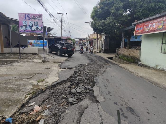 harapan_peningkatan_sistem_drainasejalan_di_viyata_yudha_dinas_putr_siantar_anggarkan_rp400_juta
