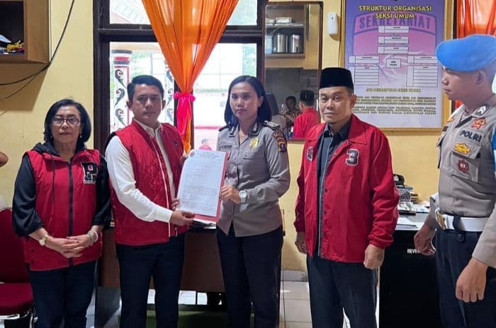 pdip_simalungun_laporkan_menkop_budi_arie_atas_dugaan_pencemaran_nama_baik