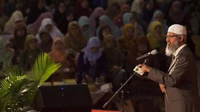 meski_dapat_penolakan_zakir_naik_tetap_dijadwalkan_ceramah_di_malang_