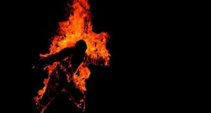 cemburu_warung_ramai_pengunjung_suami_di_palu_bakar_istri_hingga_tewas