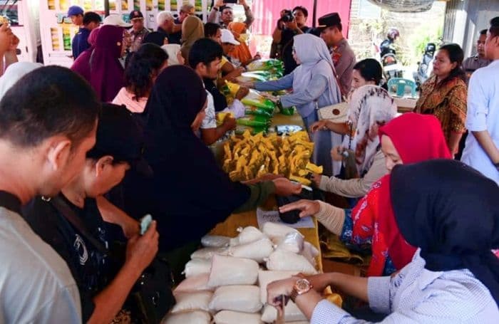 gerakan_pangan_murah_digelar_di_tapteng_pemkab_komitmen_kendalikan_inflasi