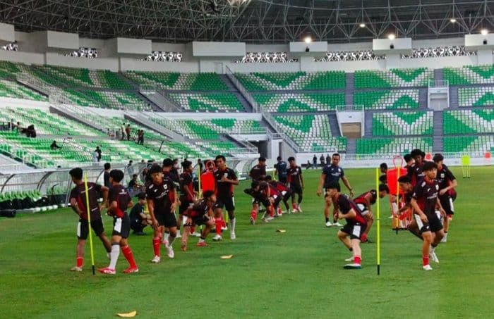 timnas_u17_indonesia_gelar_latihan_perdana_di_sumatera_utara_jelang_piala_kemerdekaan_2025